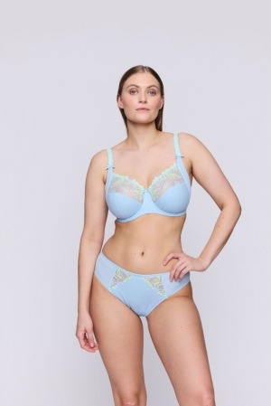 0561815 Milky Blue
